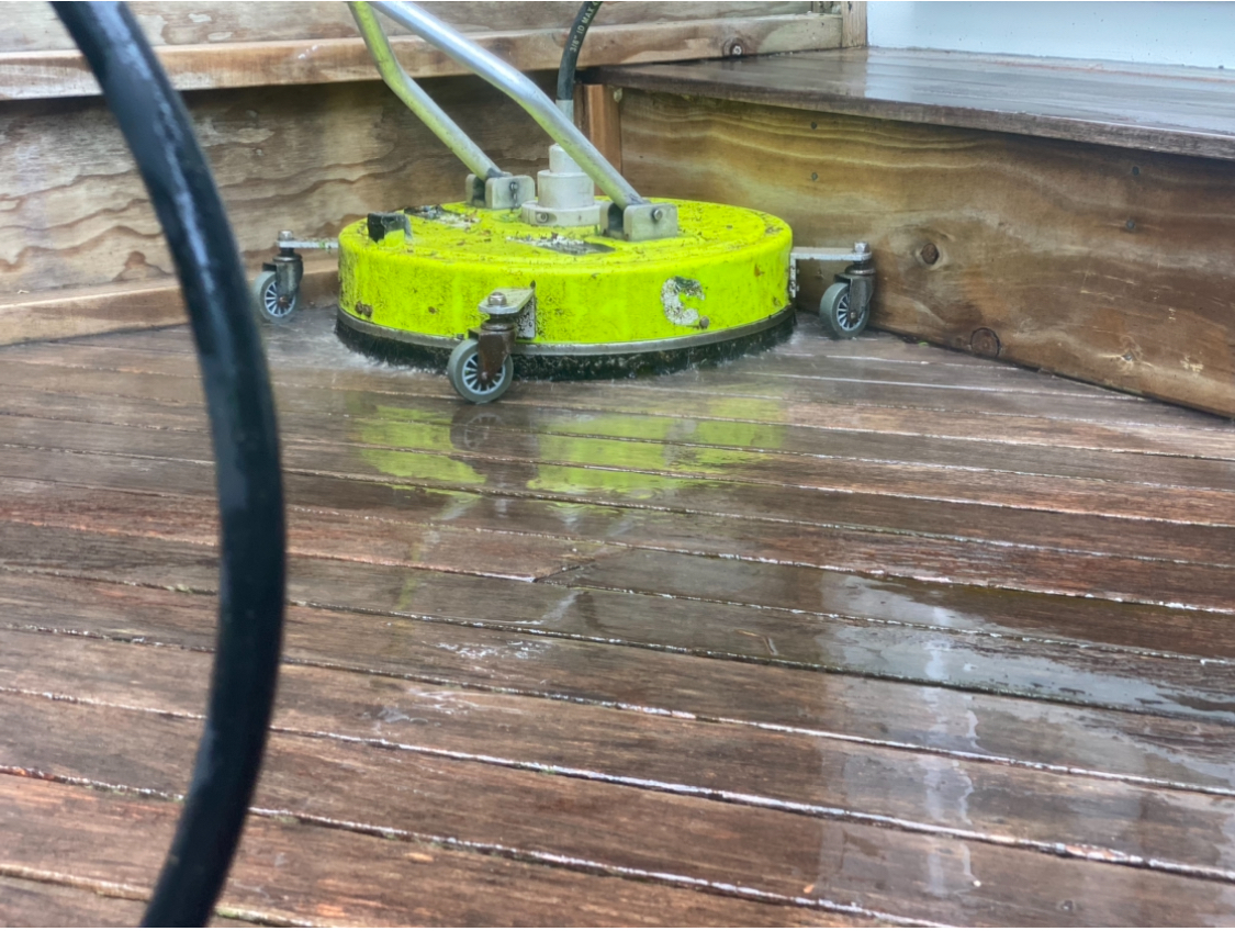 Professional deck cleaning Tauranga
