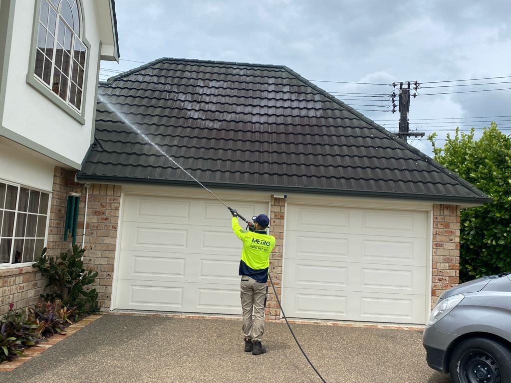 roof cleaning